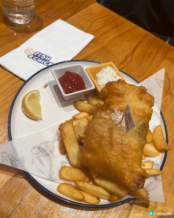 位於上環嘅Fish and Chick，比我想像中好。佢有兩...