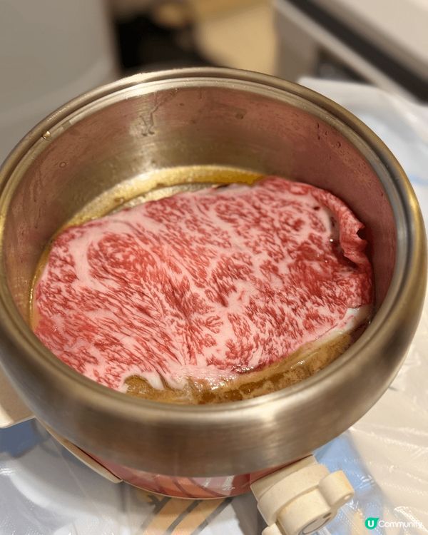 喺觀塘嘅日式壽喜燒餐廳《喰樂》推出二人外賣套餐，有齊靚靚A5...