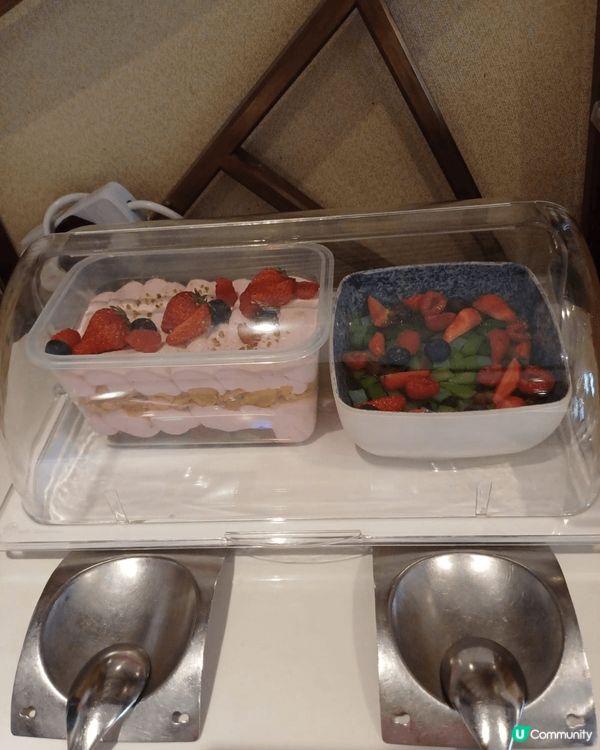 香港珀麗酒店半自助午餐超級多嘢食，中式日式西式樣樣齊，種包羅...