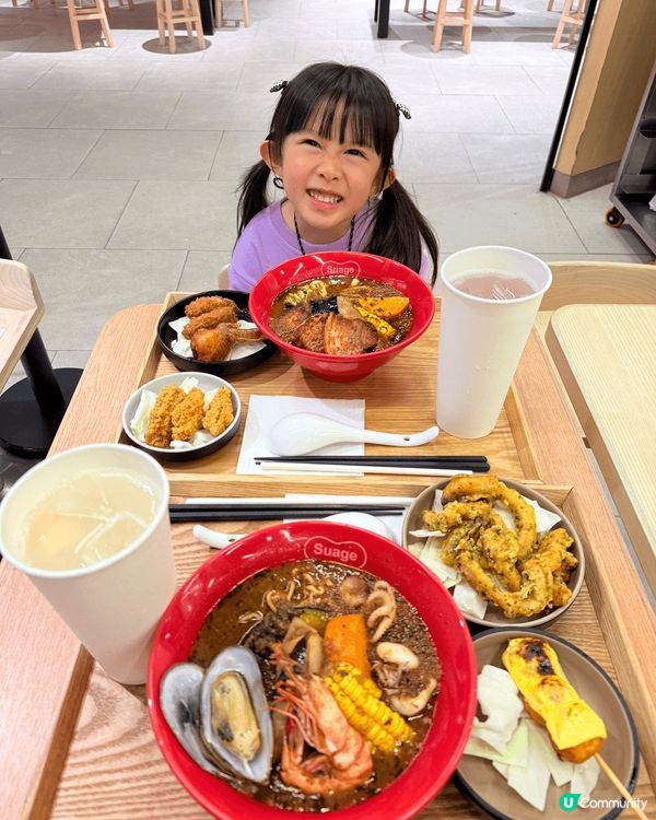 呢日去咗太古Apita行街，見到foodcourt裝修完靚咗...