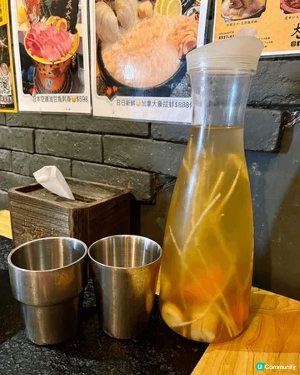 最近和朋友來到「大滾友火鍋」打邊爐，餐廳裝修以宮廷風為主，店...