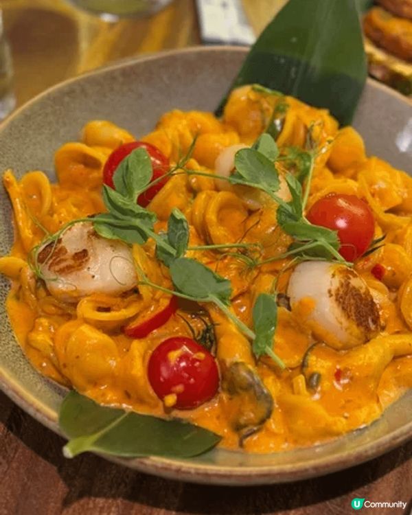 上星期帶好友過嚟體驗吓香港嘅猛男侍應餐廳ASOK Thai ...