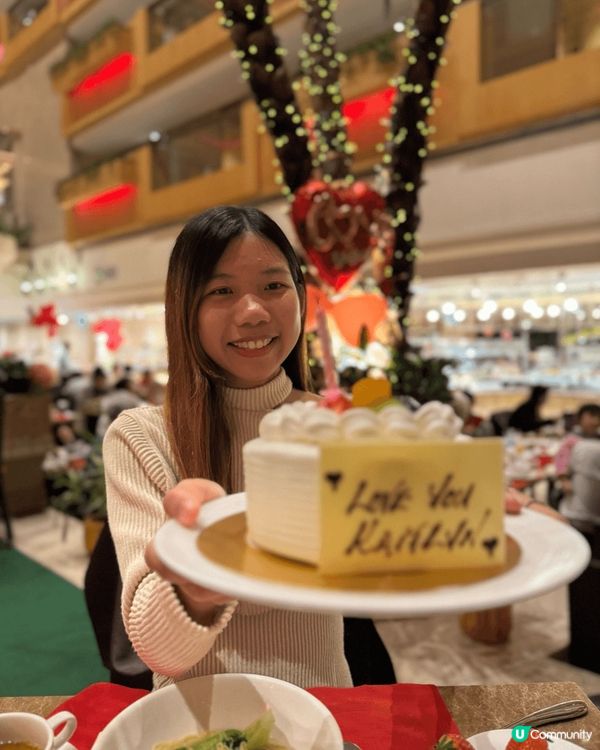 今年情人節去咗帝苑酒店食自助餐，個環境係有啲懷舊式嘅，咁啱坐...