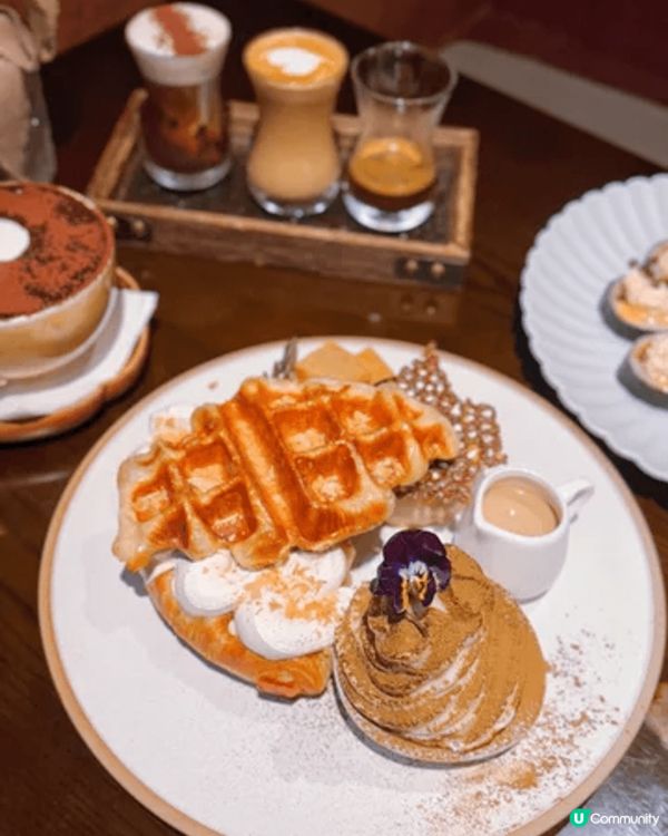 今日再一次嚟到位於圓方嘅Coffee Hwajeon，今次我...