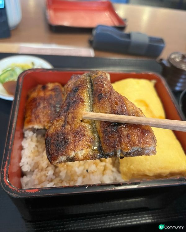 去京都伏見稻荷前 食個鰻魚飯先😋