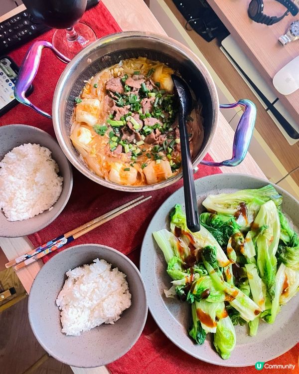 🍲 凍冰冰？食返個暖笠笠沙爹牛肉粉絲煲啦！