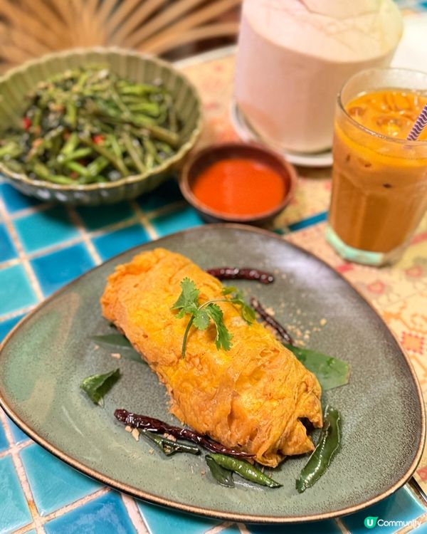 ## 大角咀米芝連泰國菜😋  
## 炭火燒牛肉🔥蟹肉奄列