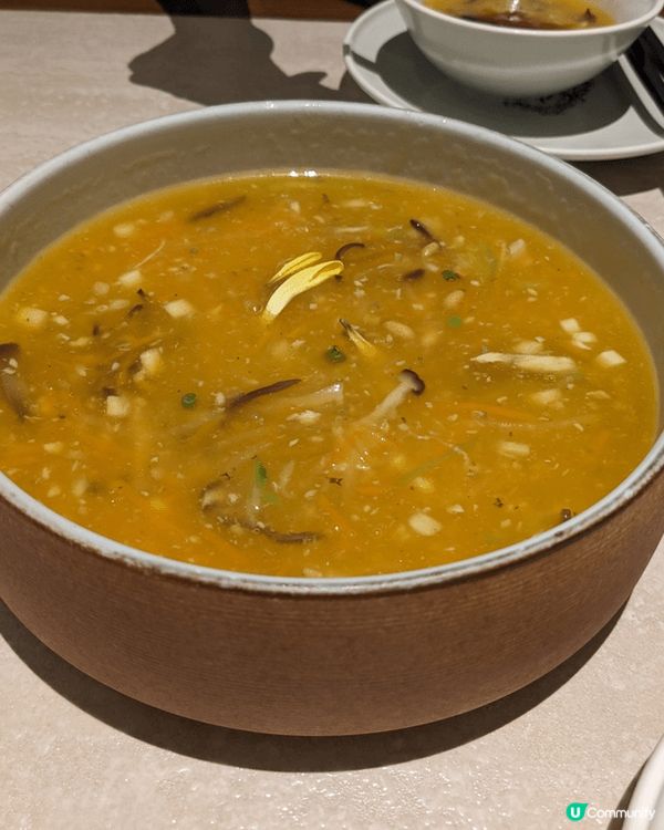 小順天順德菜，碌鵝好味，豉油雞雞肉滑而有彈性，其他小菜都十分...