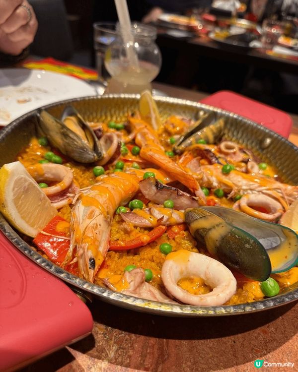 充滿浪漫的法國餐，美味鵝肝，豐富嘅海鮮焗飯，每個女士都喜歡嘅...