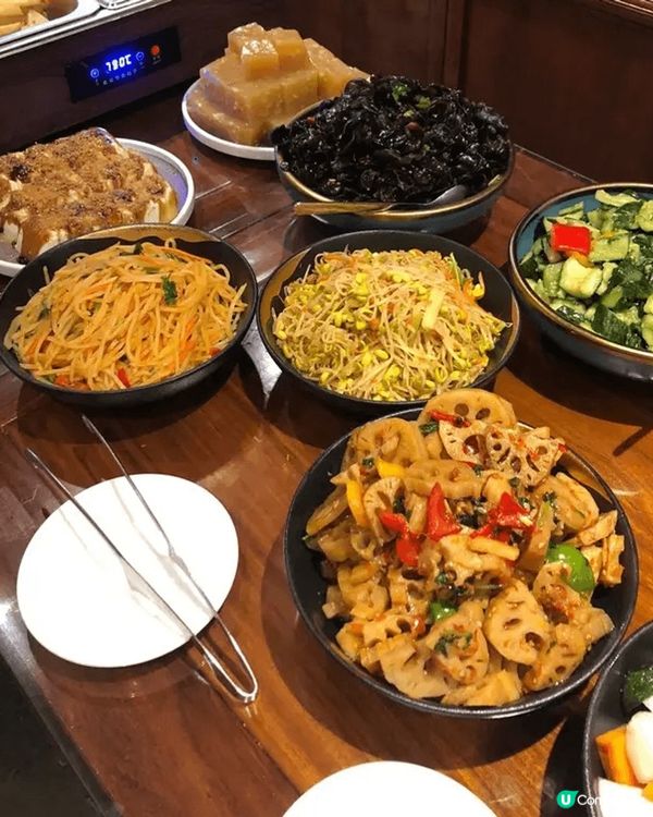 藝員馬德鐘介紹過這間菩提素食餐廳，我又喜歡吃素，所以更加要來...