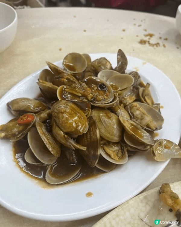 傳統打冷飯店在香港經已買少見少🧐紅伶這間五十多年的老字號早年...