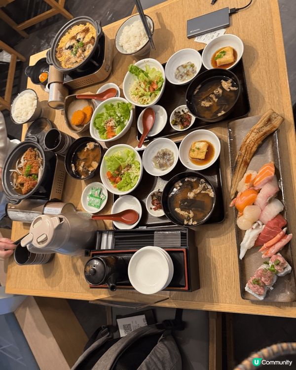 這次我來到峰壽司，享受了一頓非常豐盛的日式料理！餐點內容不僅...