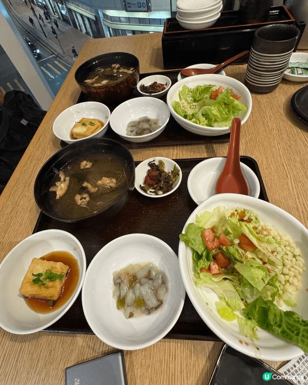 這次我來到峰壽司，享受了一頓非常豐盛的日式料理！餐點內容不僅...