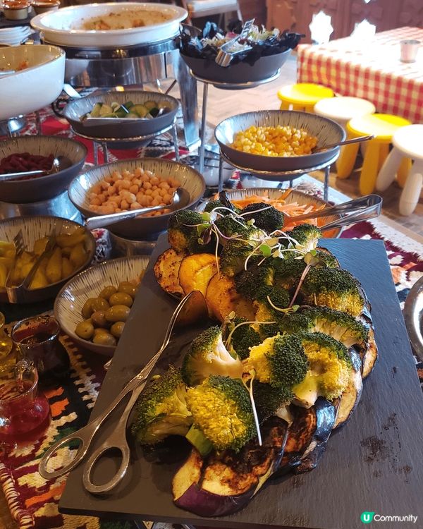 日本之旅晚各樣美食，有溫泉酒店既自助晚餐，大阪出名晚春駒壽司...