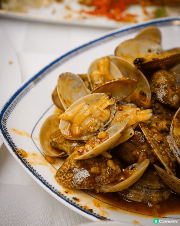 最近又到咗食海鮮嘅季節，我就去咗尖沙咀一間主打食避風塘炒蟹嘅...