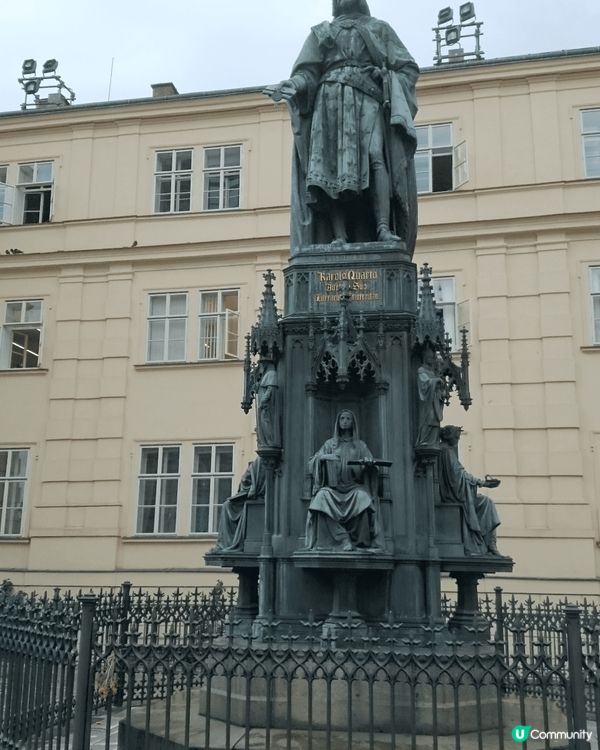 位於捷克的天文鐘，一個獨一無二的鐘表後，有著一個可悲的故事，...