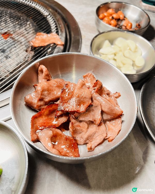 有表演嘅烤鰻魚店