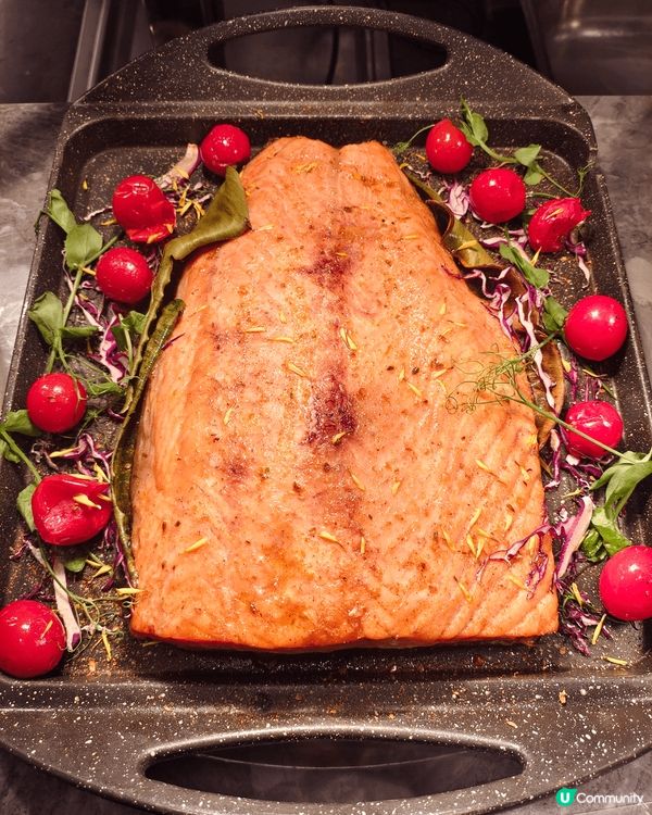 Savvy 太子酒店嘅自助晚餐有多款美食, 特別係自助餐少見...