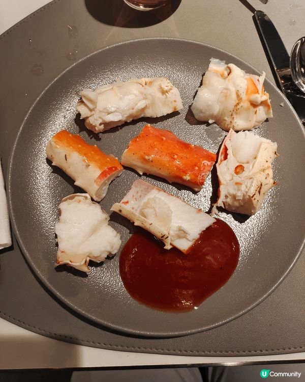 Savvy 太子酒店嘅自助晚餐有多款美食, 特別係自助餐少見...