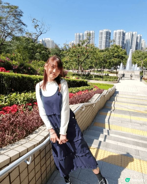 踏入春夏季正正就是花期開花既最好時機，風和日麗行下天水圍公園...