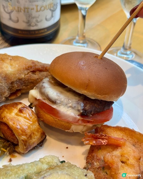 假日下午茶自助餐 任食甜品+免費送氣泡酒🥂🥂