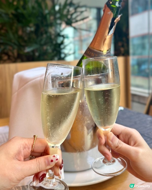 假日下午茶自助餐 任食甜品+免費送氣泡酒🥂🥂