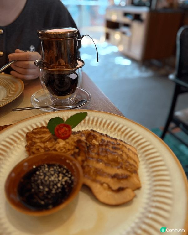 第一張圖是在深圳蠻有名的咖啡，季節出品既味道幾特別的，第二張...