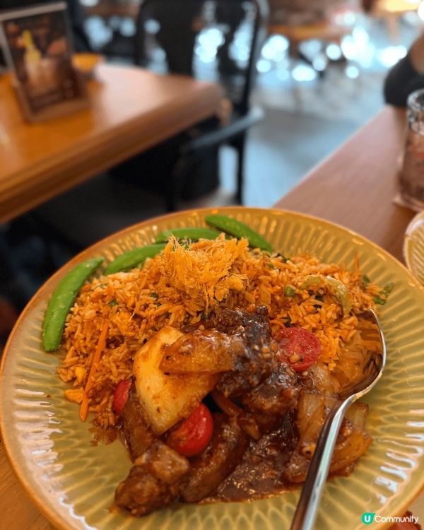 第一張圖是在深圳蠻有名的咖啡，季節出品既味道幾特別的，第二張...