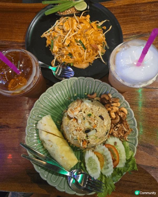 以上是我去泰國曼谷旅遊，第一張相是在鄭王廟度影的，哪裏的建築...