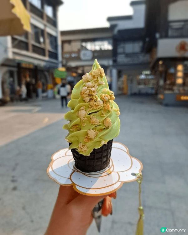 食物打卡相。1.蘇州碧螺春味雪糕 2. 長洲大魚蛋 3.半島...