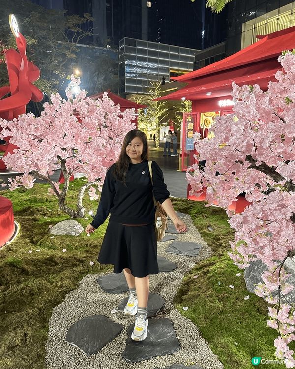 深圳灣萬象城好多主題裝置很適合打卡，剛好做了櫻花主題，非常日...