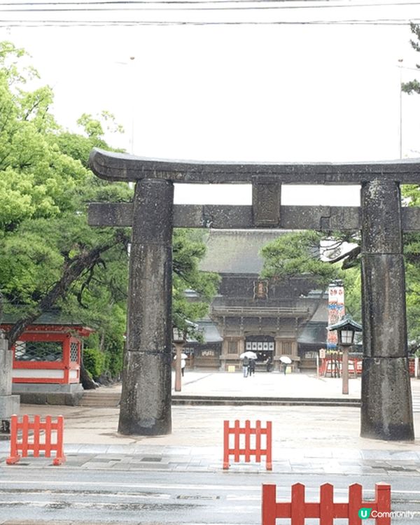 日本三大八幡神社之一，筥崎宮，係祈求勝利好運的神社。交通方便...
