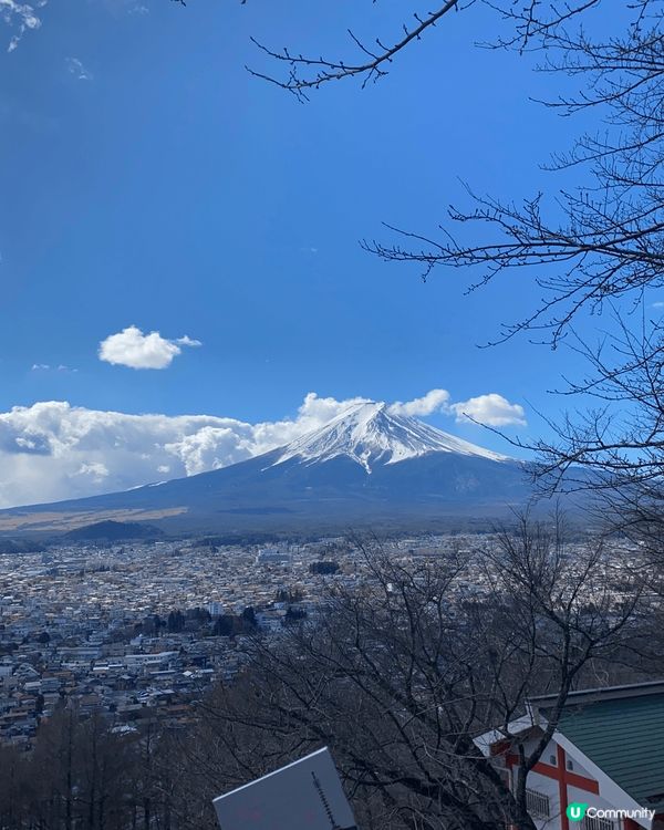 幾經轉折終於上到嚟新倉山淺間公園，行樓梯上去就快往生了🤣 搭...