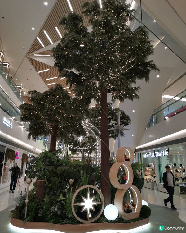 位於元朗yoho mall2嗰個植物園林，打卡超正。真係好像...