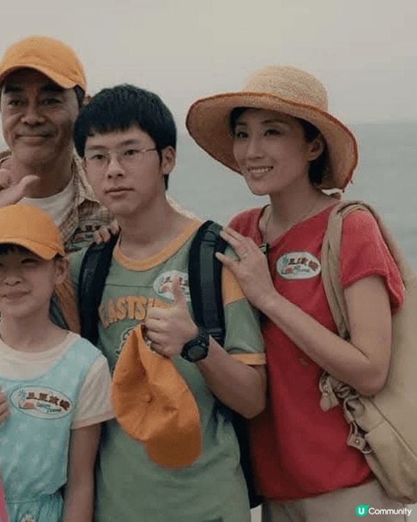 在今年的提名電影中，《爸爸》這部作品無疑給我留下了深刻的印象...