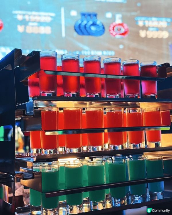 深圳 live house~可以喝酒食小食，晚上9點半開始有...