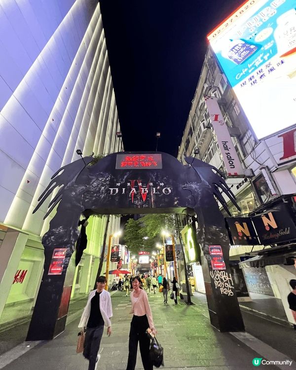 分別為台北、日本及韓國，夏天春天及秋天的景色，非常漂亮。