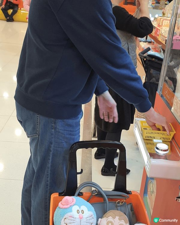 圖1，早排AIA 重臨香港，點都要入去玩啦，不過大公仔確實難...