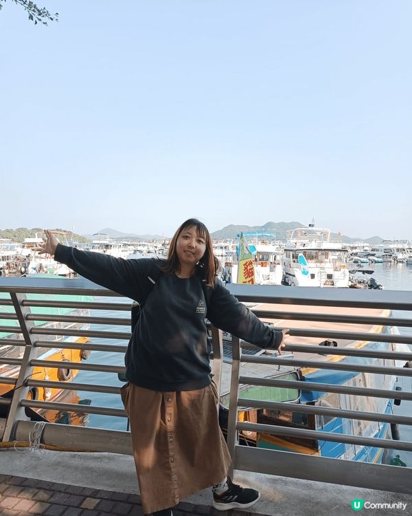 這裏是位於新界東面，有香港「後花園」之稱－西貢，在這裏能看見...