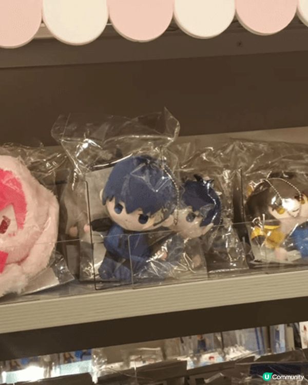 去旅行推介嘅手信係動漫公仔，因為近排有多咗好多新嘅卡通動漫，...