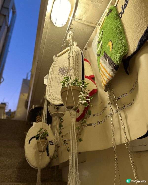 如果去韓國釜山,我會推介去田浦站附近買手信,附近有好多選物店...