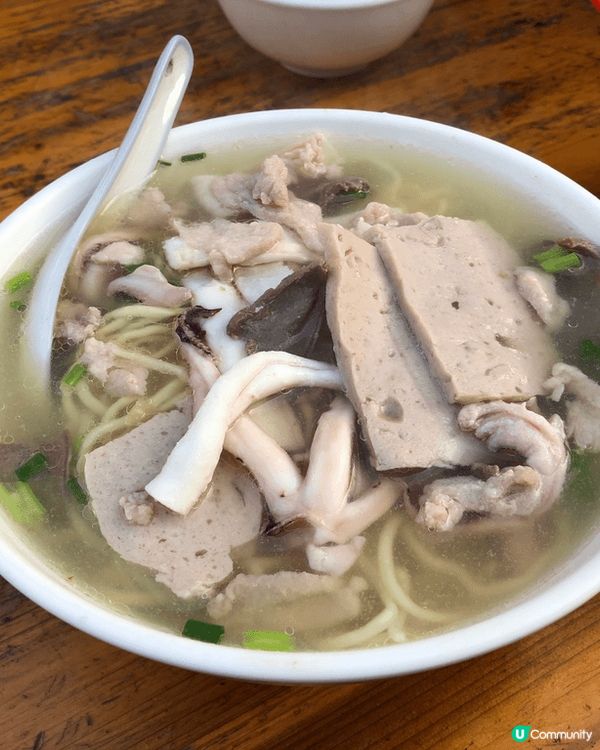 第一張為日本便利店裡的合味道杯麵