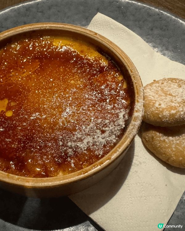 MR & MRS FOX位於East Residences服...