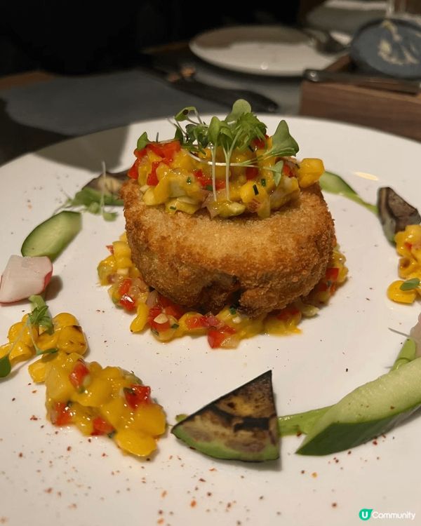 MR & MRS FOX位於East Residences服...