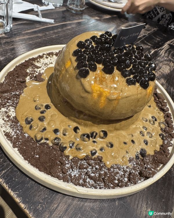 這間餐廳係食疏乎厘pancake，咁樣非常之軟熟，好味，款式...