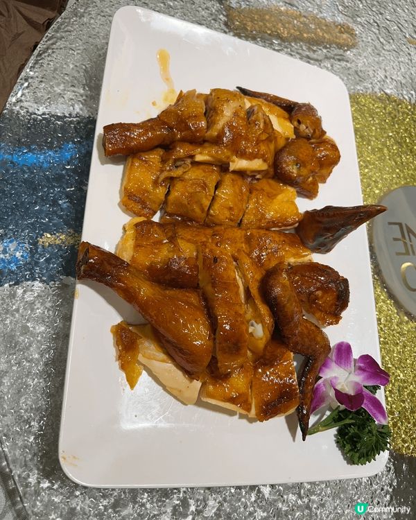 與一班朋友🧑‍🤝‍🧑飯聚，今次選擇咗吃中國菜，Club On...