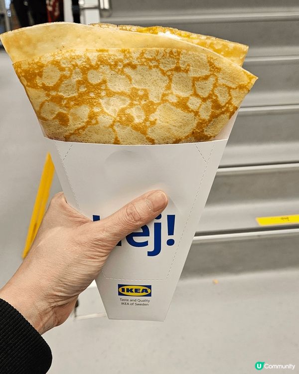 宜家傢俬呢一個薄餅真係好好食啲芒果好新鮮啲忌廉好甜真係估唔到...