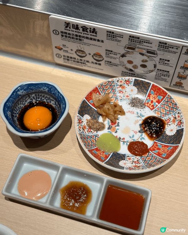 肉肉大米主打食日式牛肉漢堡，店內以開放式廚房製作漢堡，全店都...