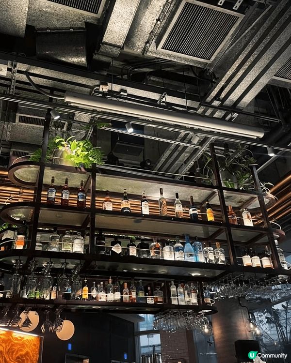 MR & MRS FOX位於East Residences服...