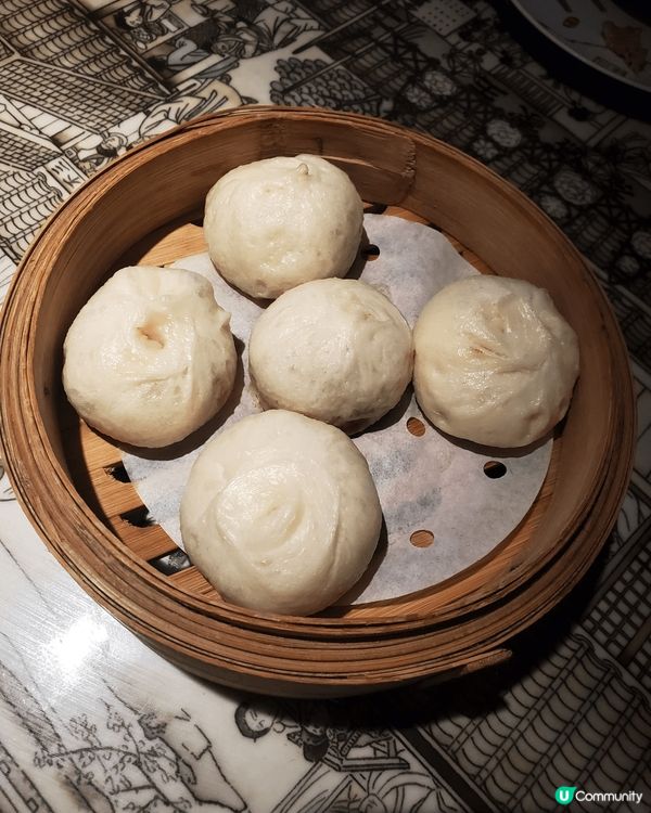 綠茶餐廳在深圳有很多分店，菜品選擇多，價錢非常便宜，味道也不...